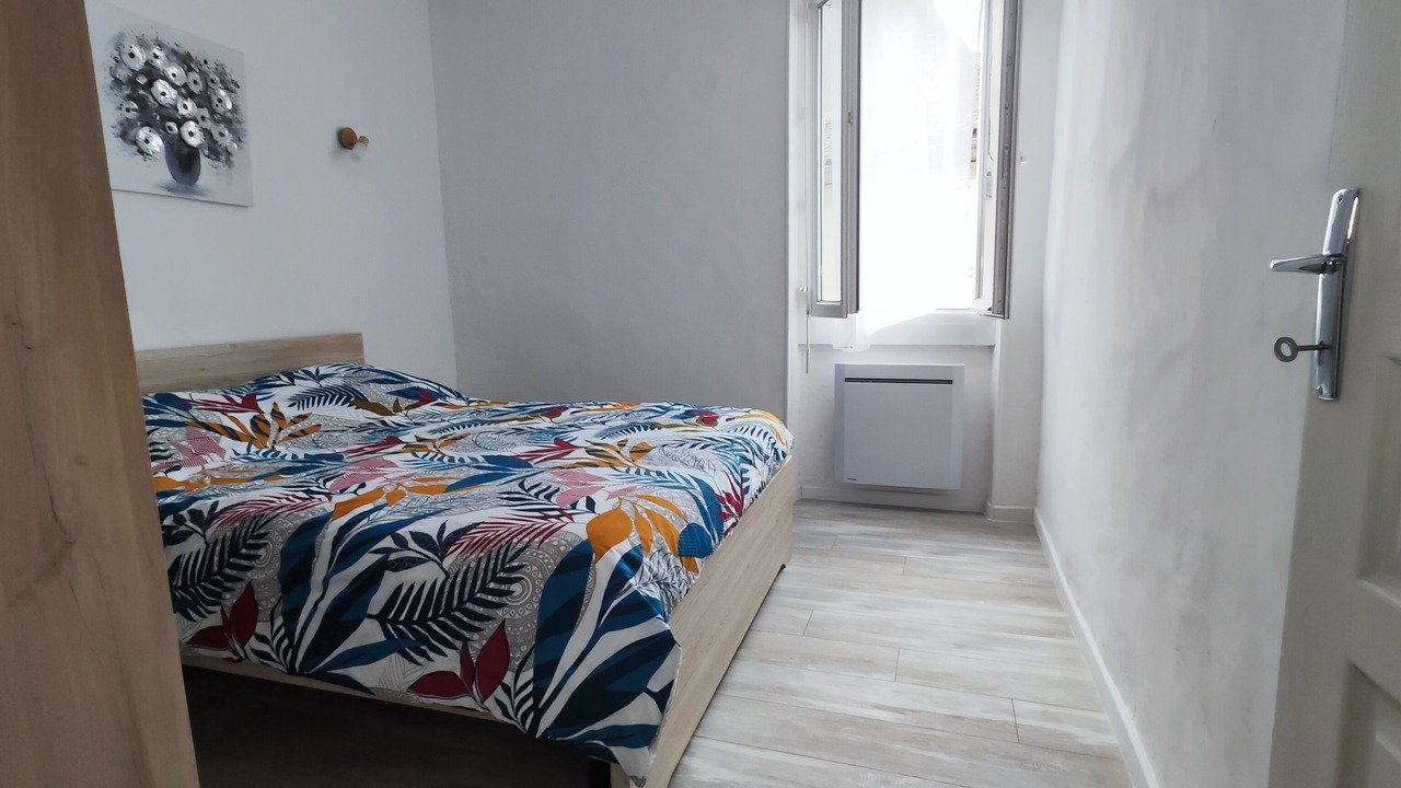 Photo of Bedroom in Saint-Ambroix