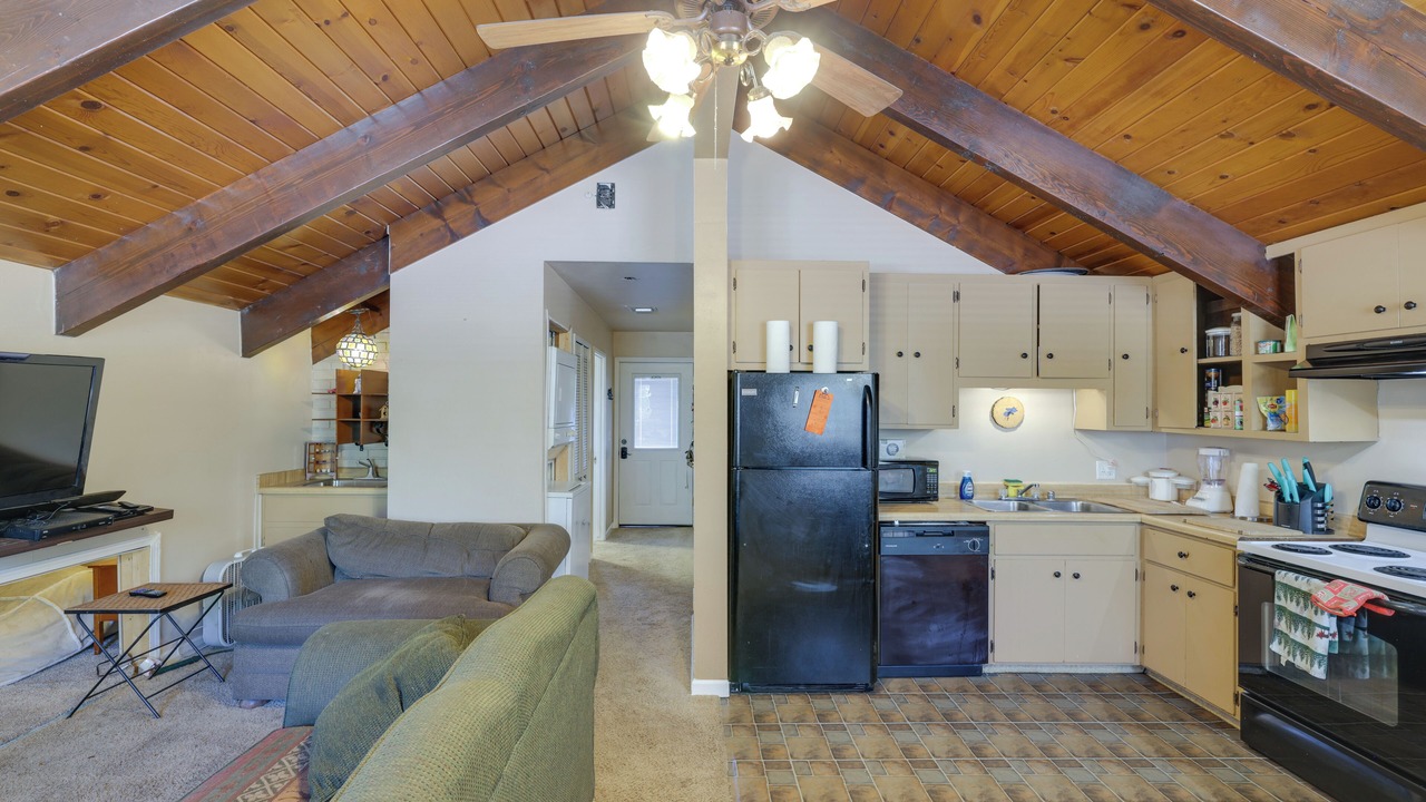 Photo of Kitchen in Cold Springs