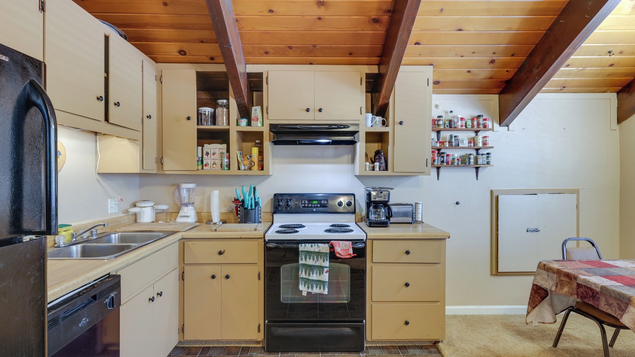 Photo of Kitchen in Cold Springs
