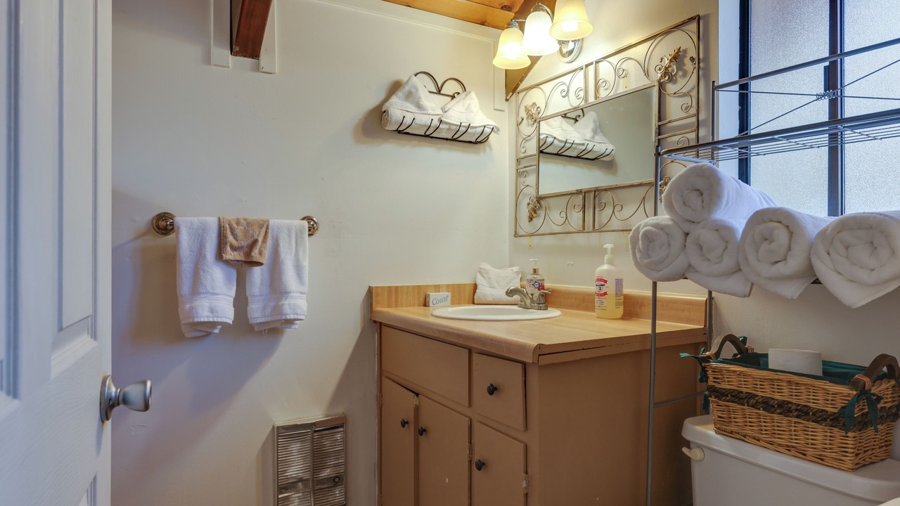 Photo of Bathroom in Cold Springs