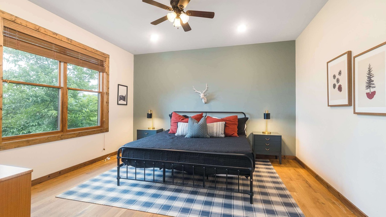 Photo of Bedroom in McGaheysville
