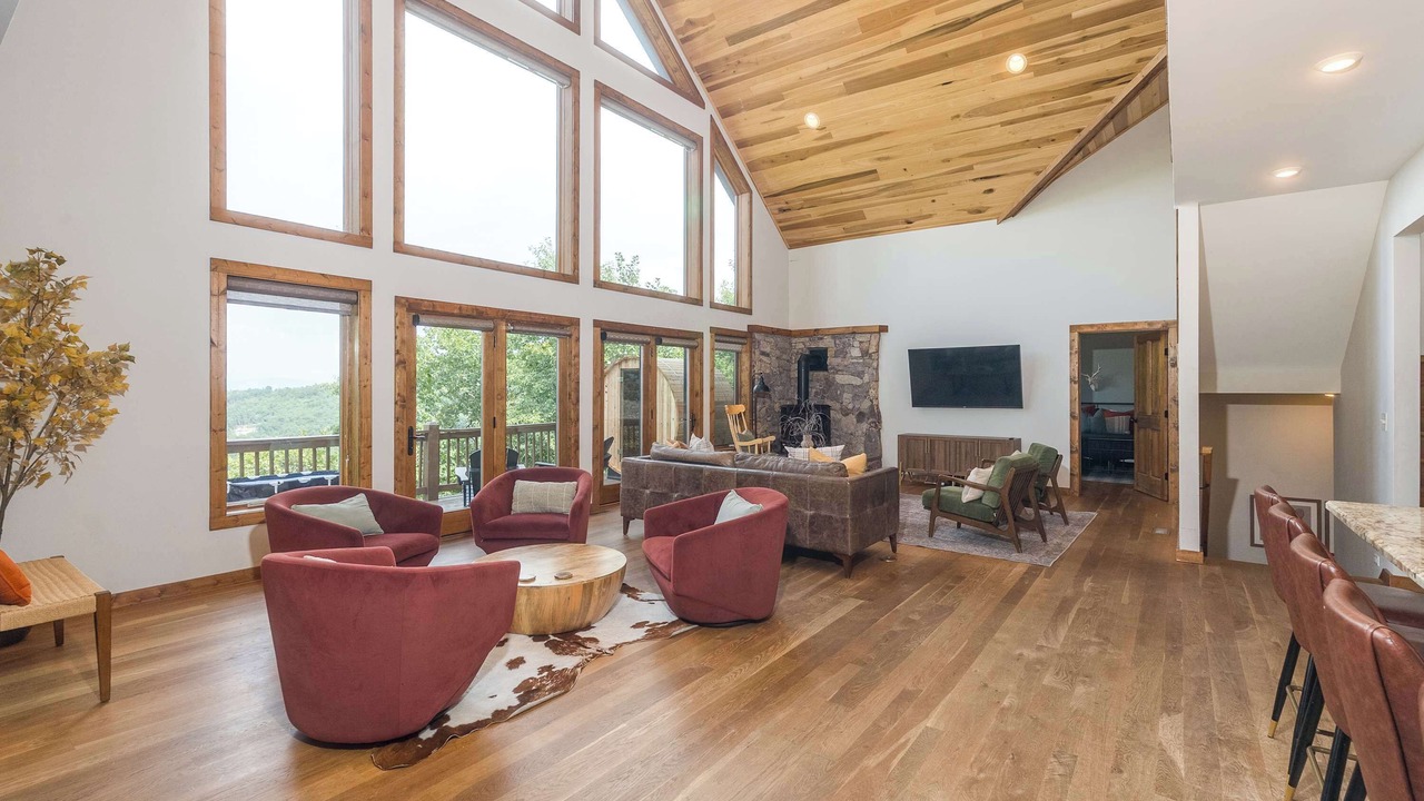 Photo of Livingroom in McGaheysville