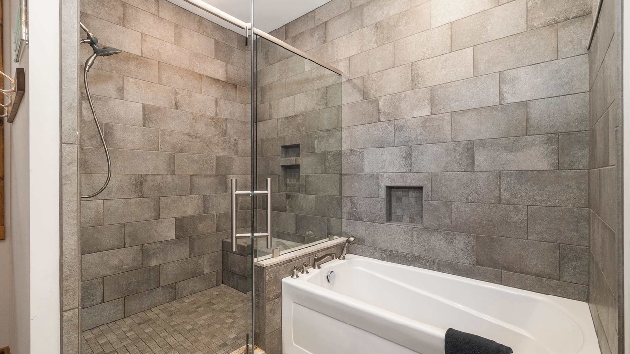 Photo of Bathroom in McGaheysville