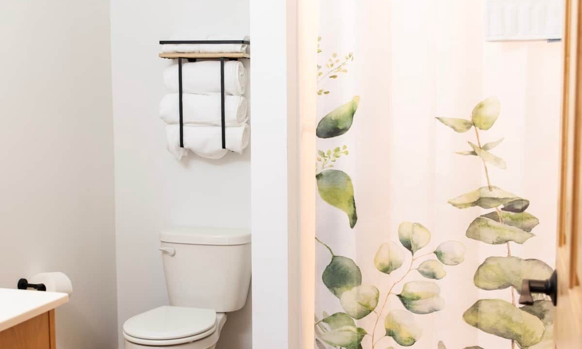 Photo of Bathroom in Decorah