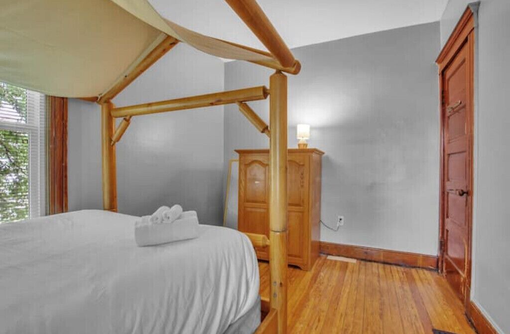 Photo of Bedroom in Buffalo