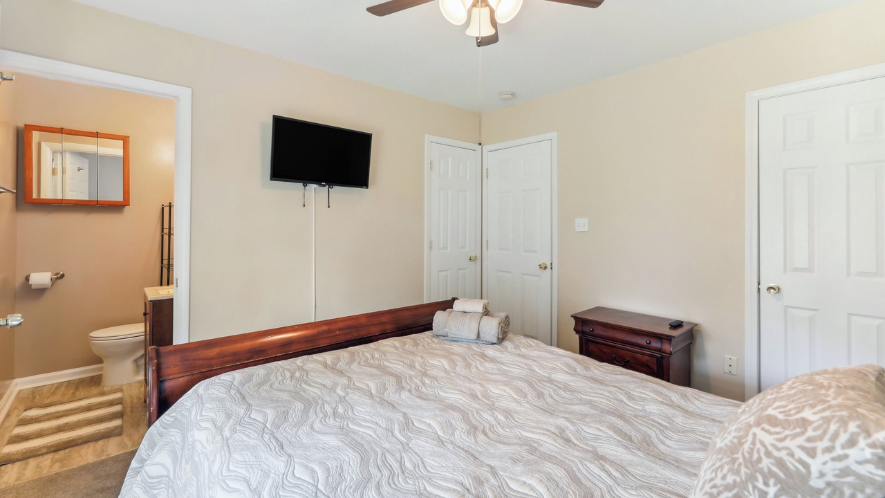 Photo of Bedroom in Piney Green