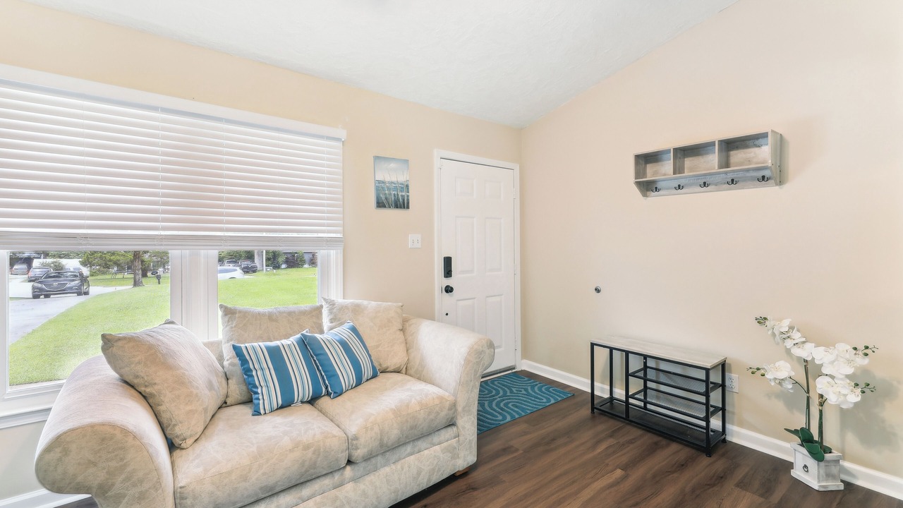 Photo of Livingroom in Piney Green