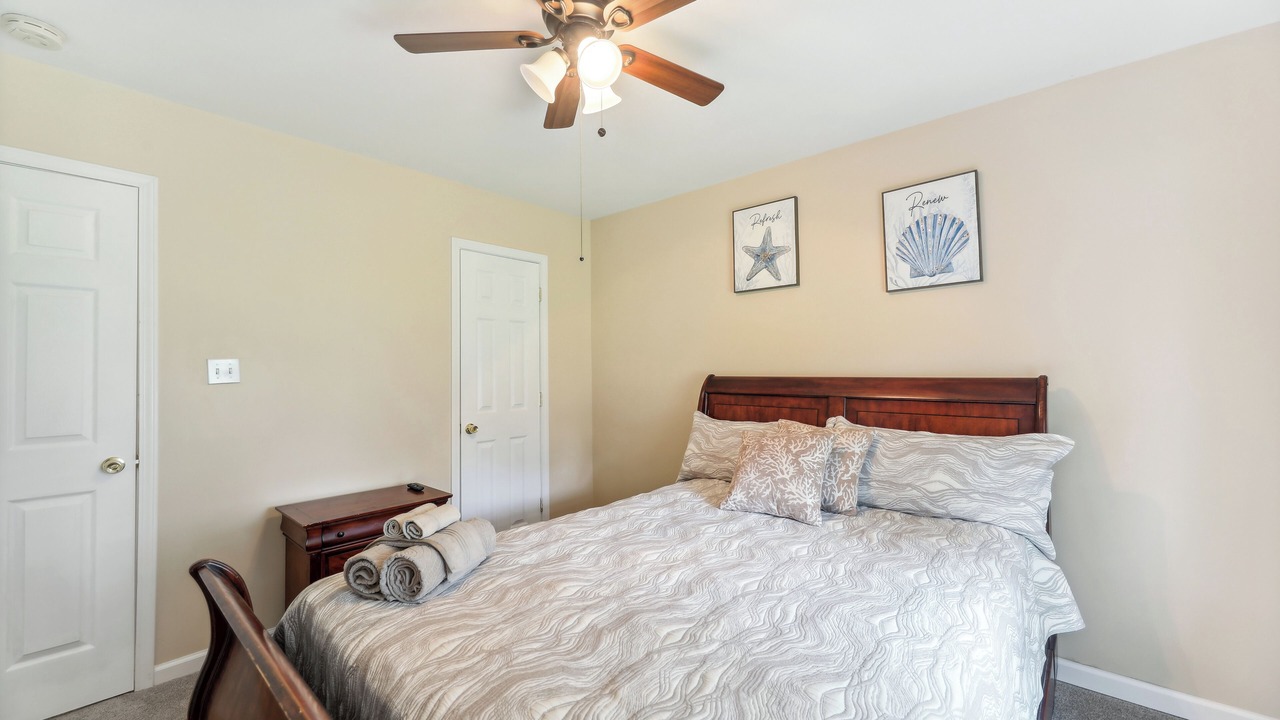 Photo of Bedroom in Piney Green