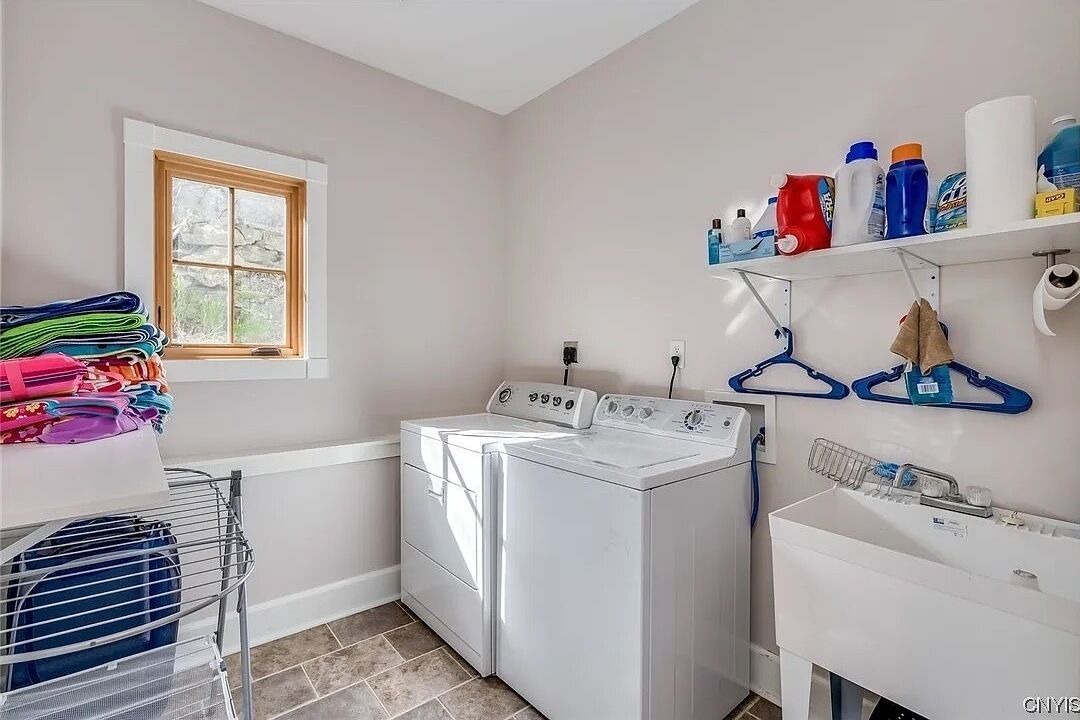 Photo of Bedroom in Wellesley Island