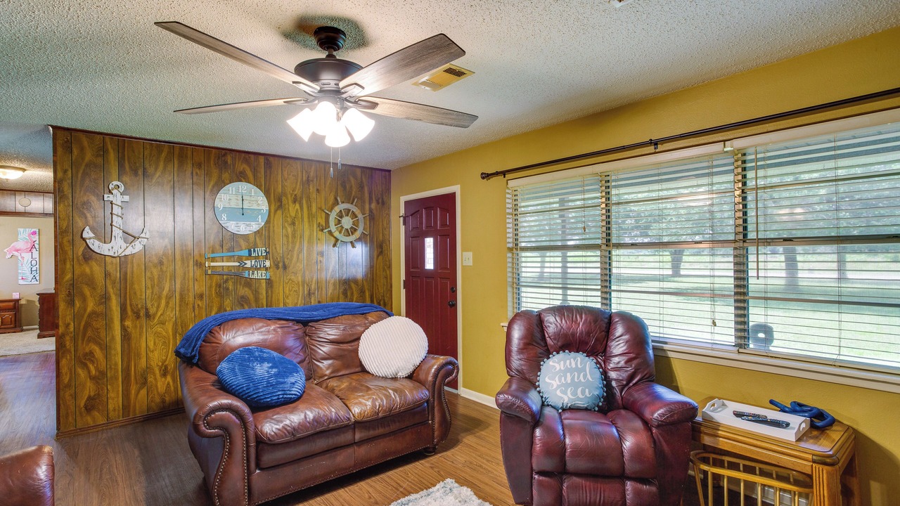 Photo of Livingroom in Gordonville