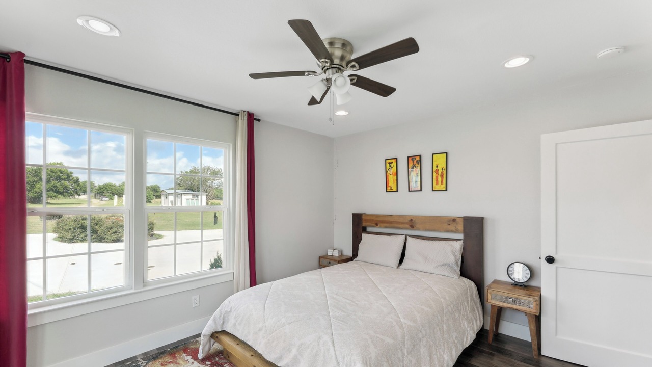 Photo of Bedroom in Del Valle