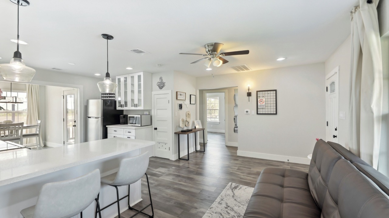 Photo of Livingroom in Del Valle