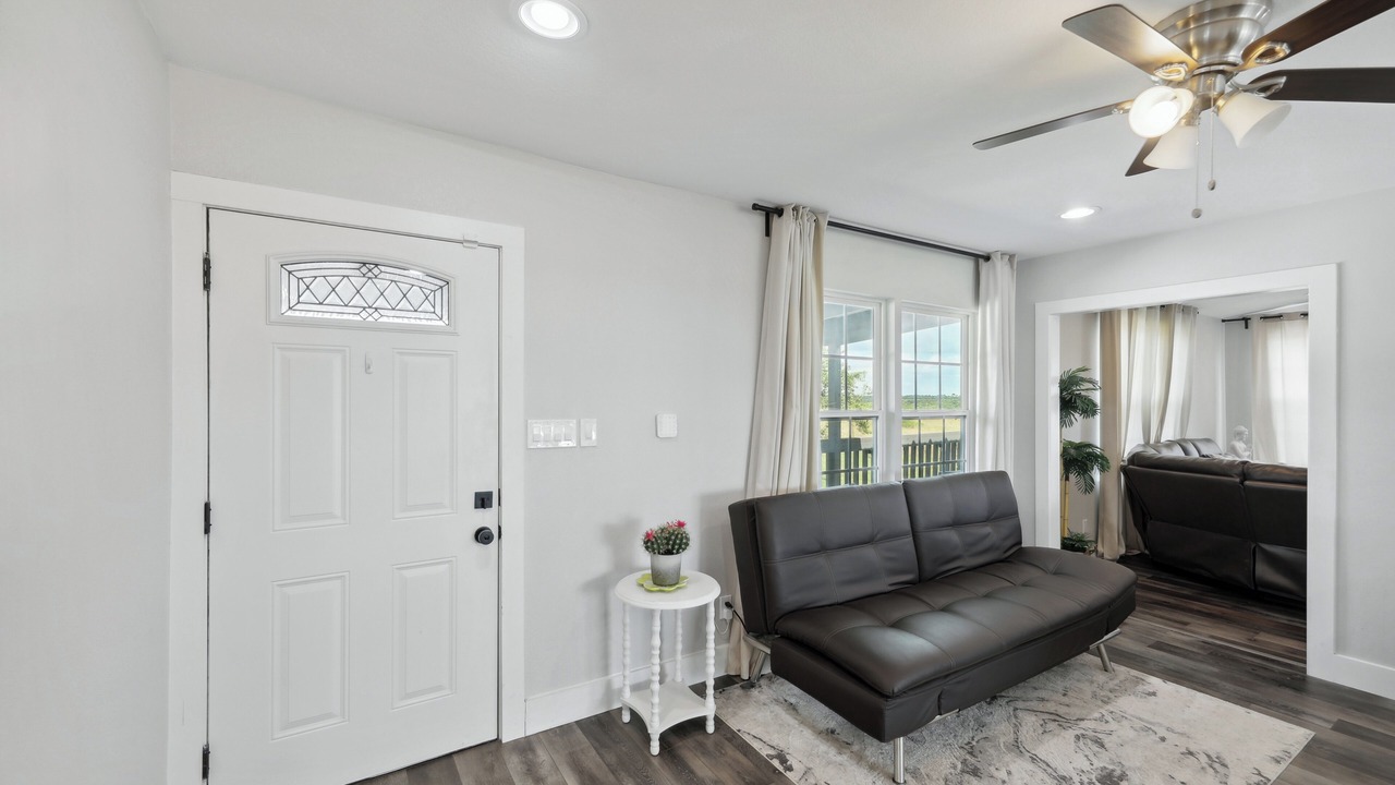 Photo of Livingroom in Del Valle