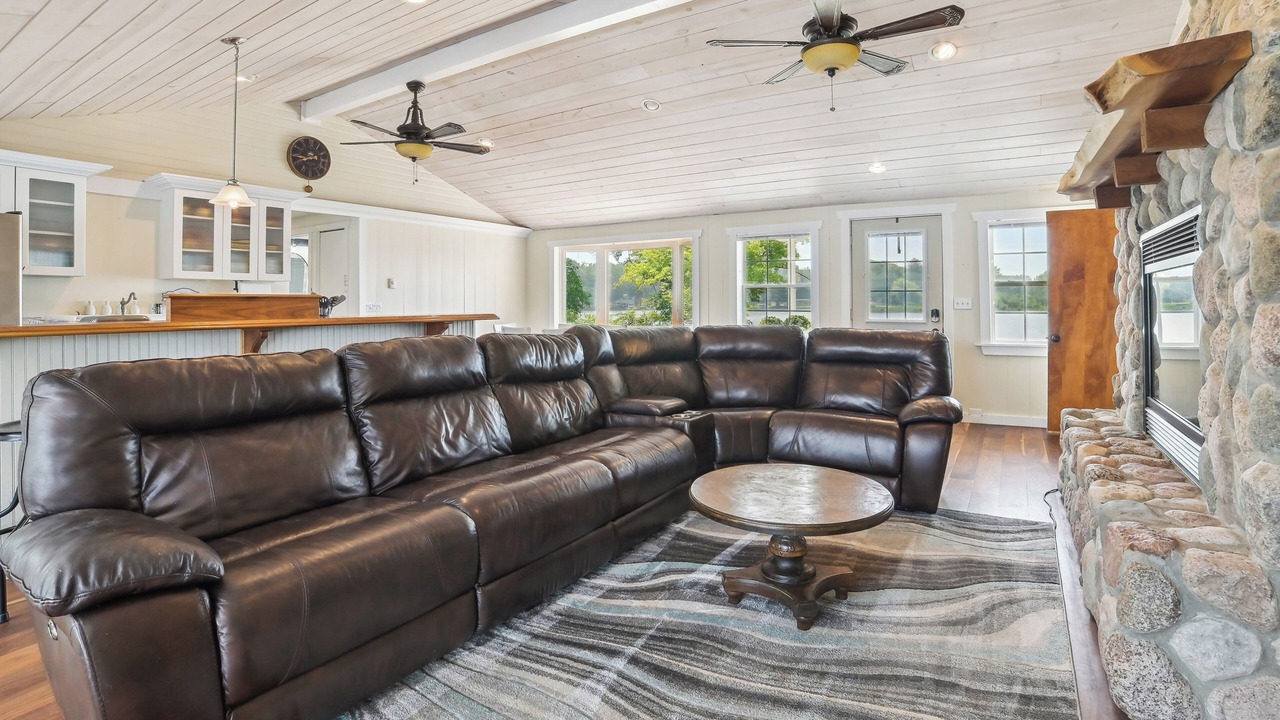 Photo of Livingroom in Gladwin