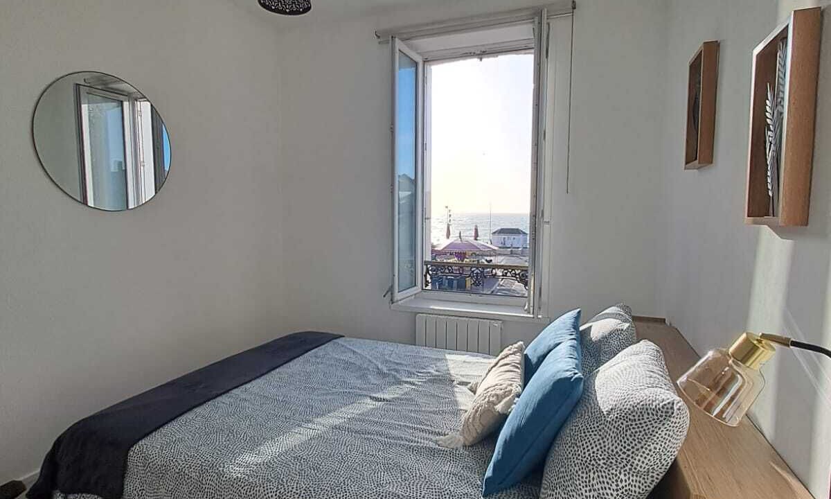 Photo of Bedroom in Fecamp