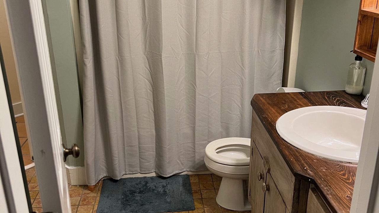 Photo of Bathroom in Windsor Hills