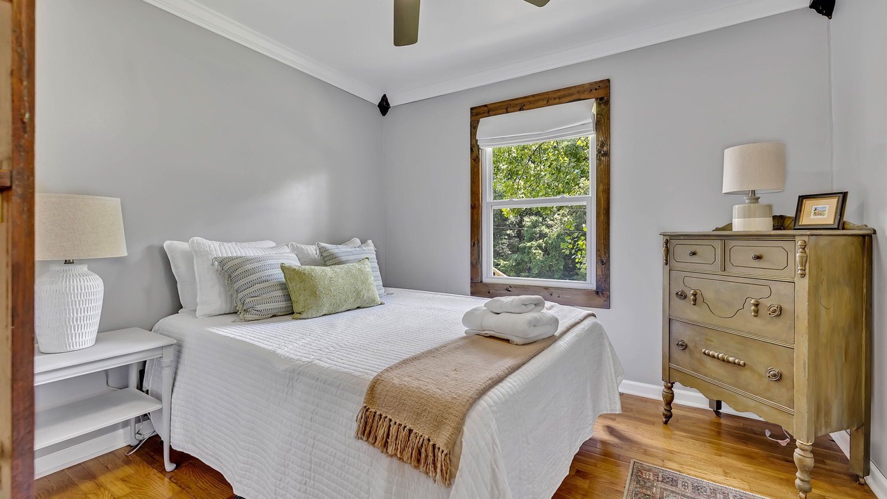 Photo of Bedroom in Columbia