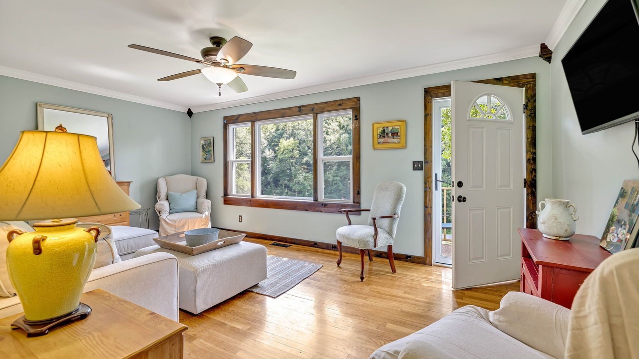 Photo of Livingroom in Columbia