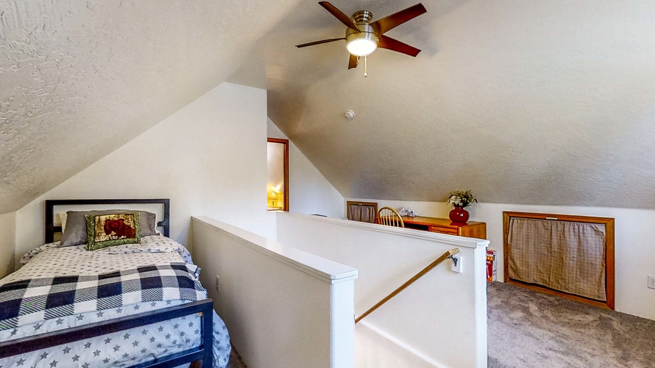 Photo of Bedroom in Crescent