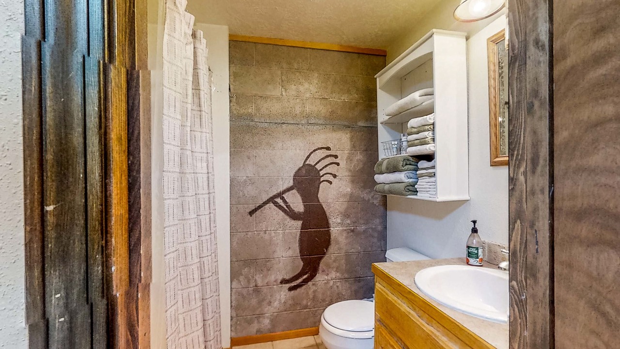 Photo of Bathroom in Crescent