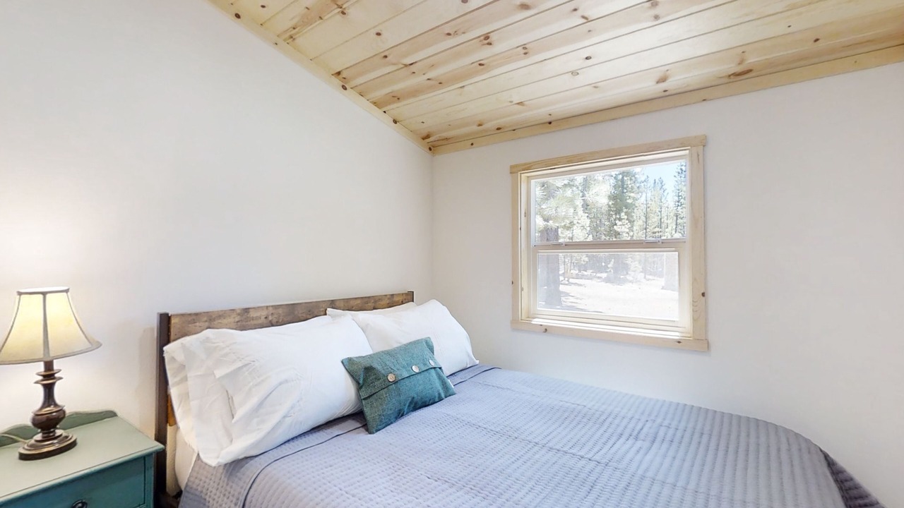 Photo of Bedroom in Crescent