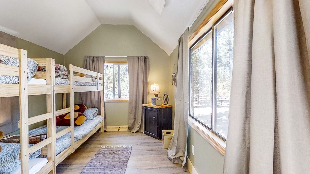 Photo of Bedroom in Crescent