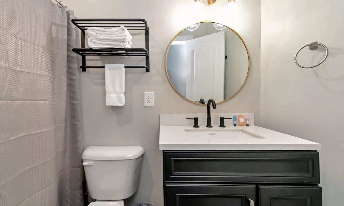 Photo of Bathroom in Beech Mountain