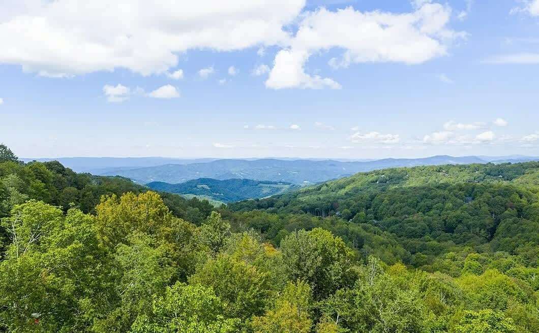 Photo of Others in Beech Mountain