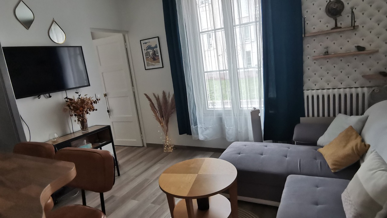 Photo of Livingroom in Colombes