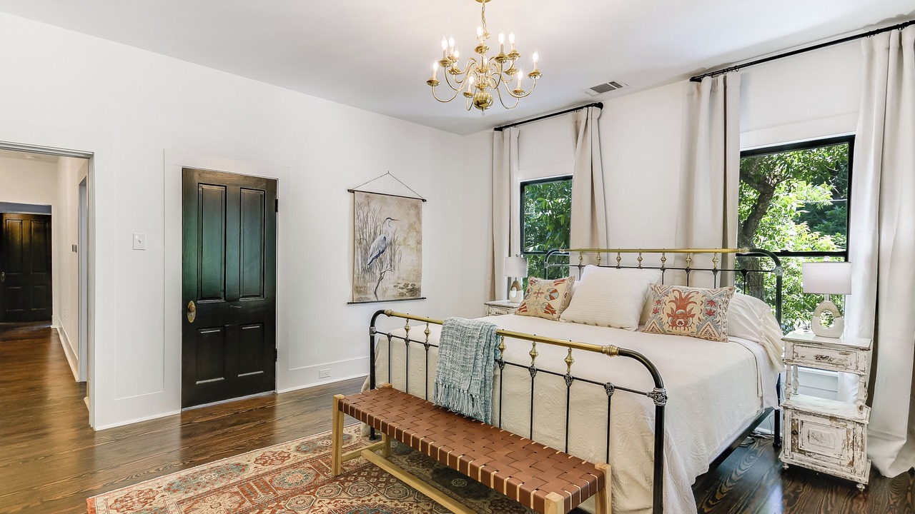 Photo of Bedroom in Smithville