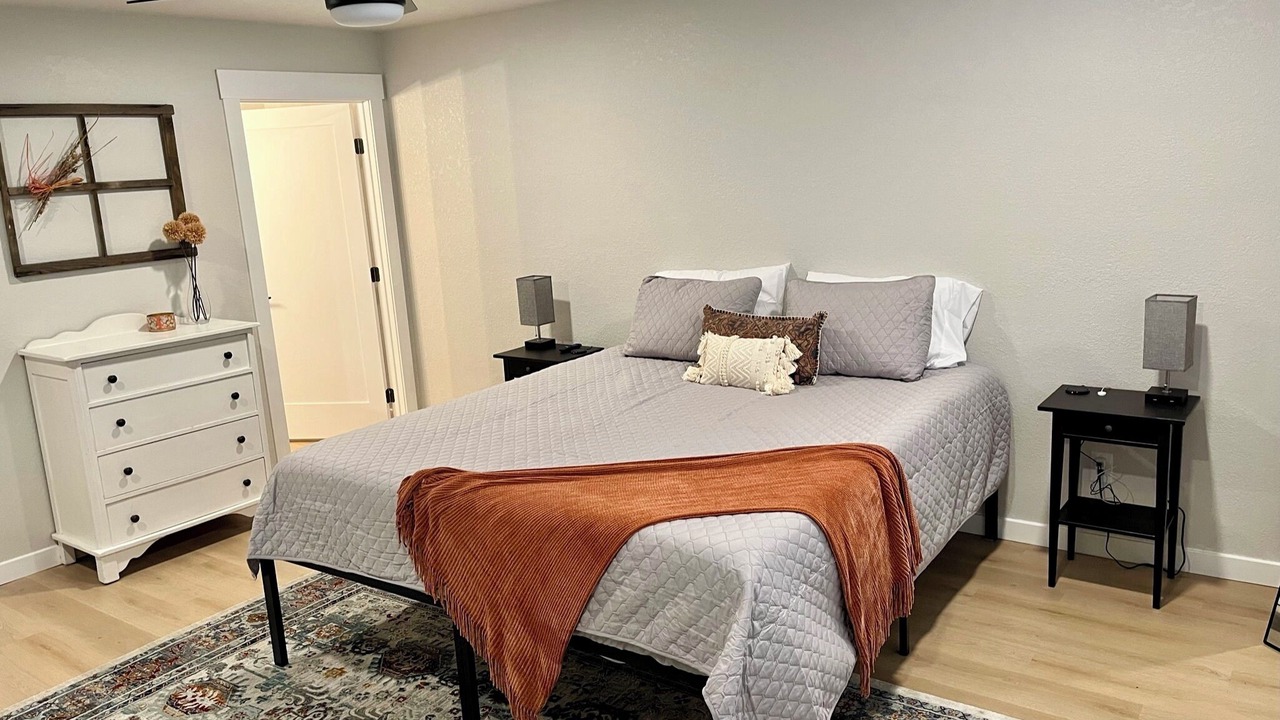 Photo of Others in Murphys