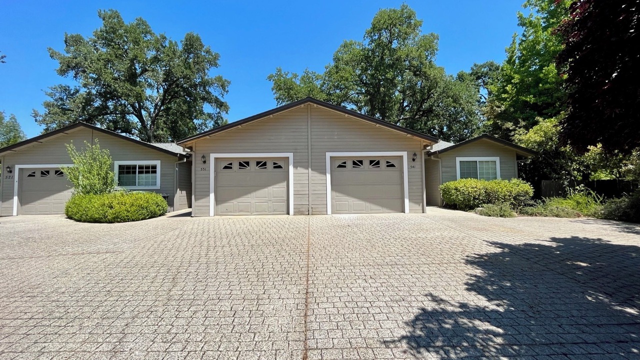 Photo of Others in Murphys