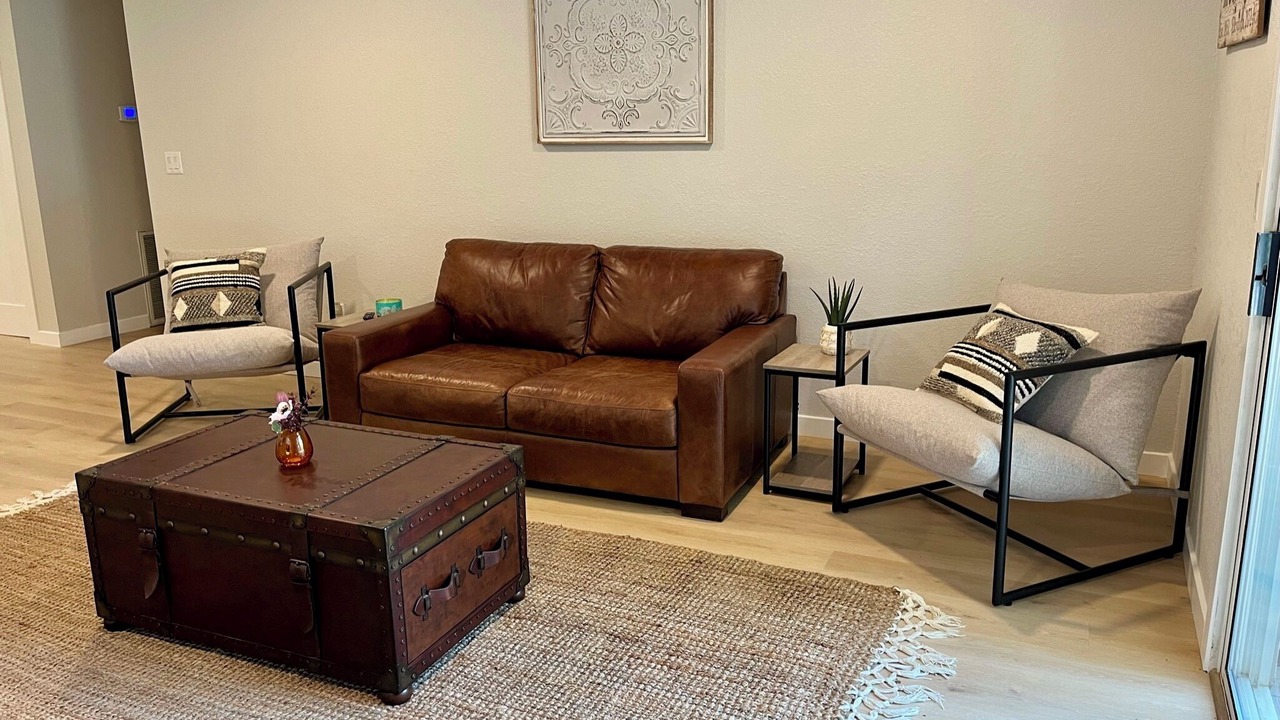 Photo of Others in Murphys