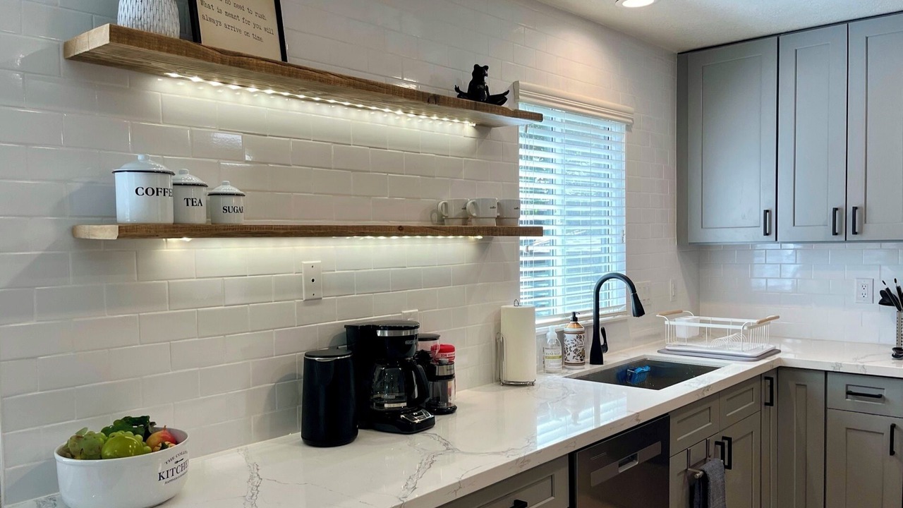 Photo of Others in Murphys