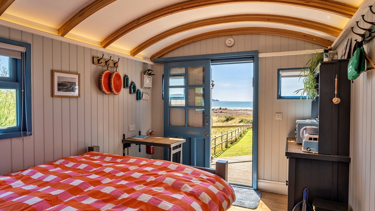 Photo of Bedroom in Widemouth Bay