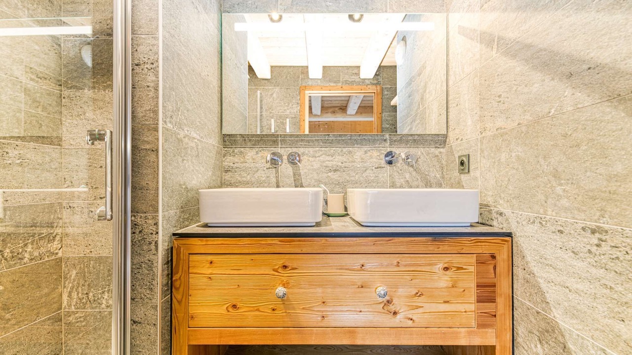 Photo of Bathroom in Jeux