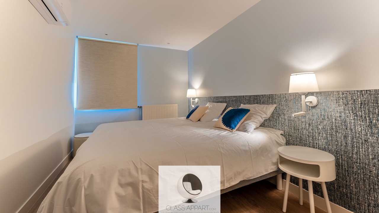 Photo of Bedroom in Antigone