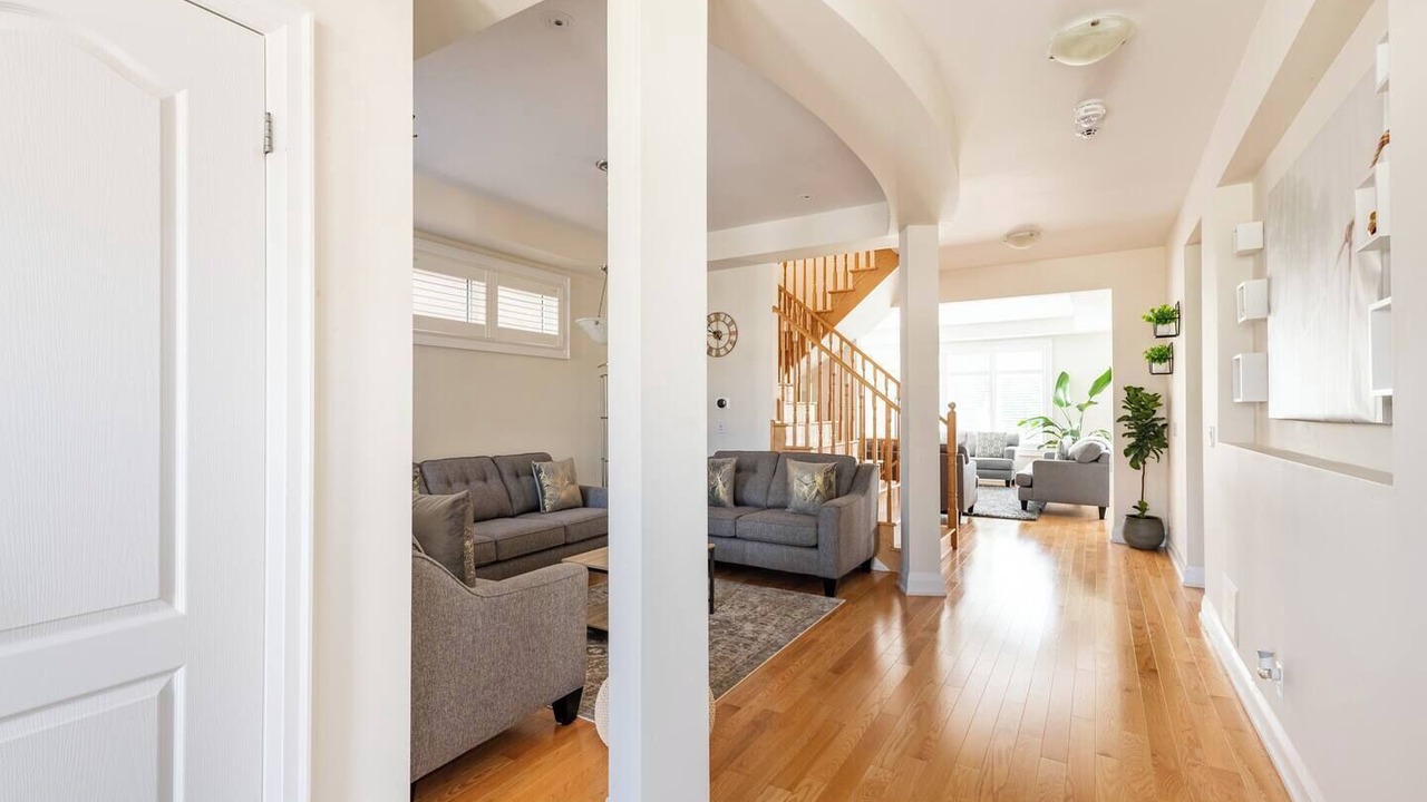 Photo of Livingroom in Oshawa