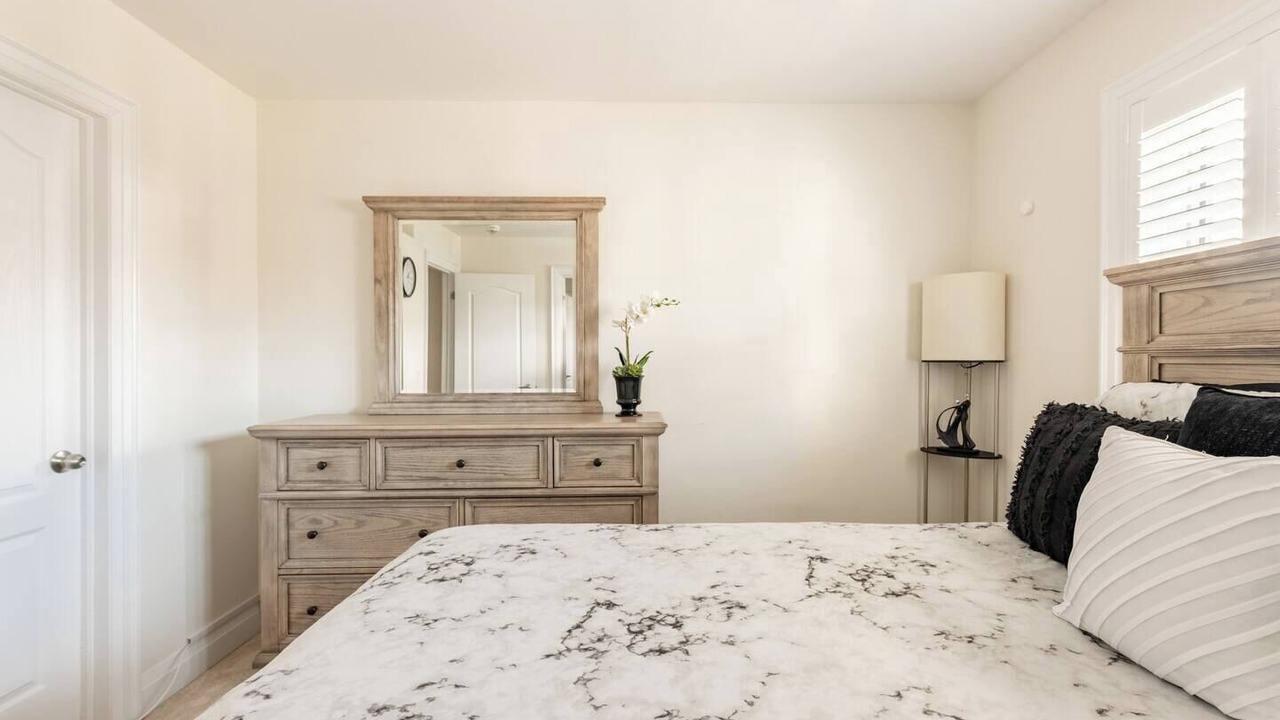 Photo of Bedroom in Oshawa