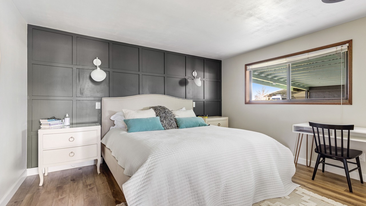 Photo of Bedroom in Cathlamet