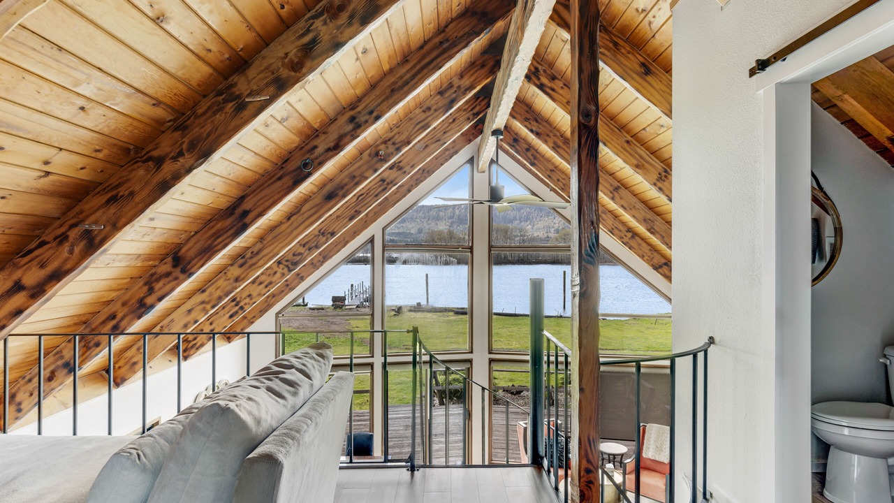 Photo of Others in Cathlamet