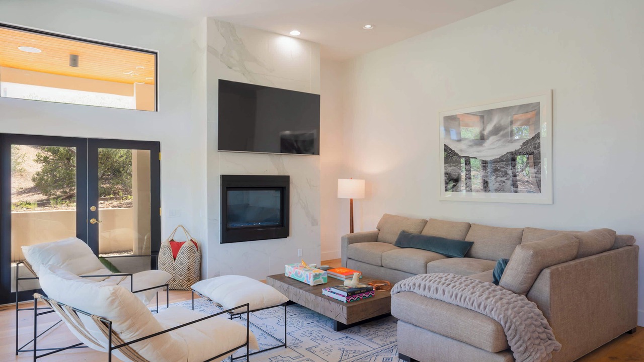 Photo of Livingroom in Northeast Santa Fe