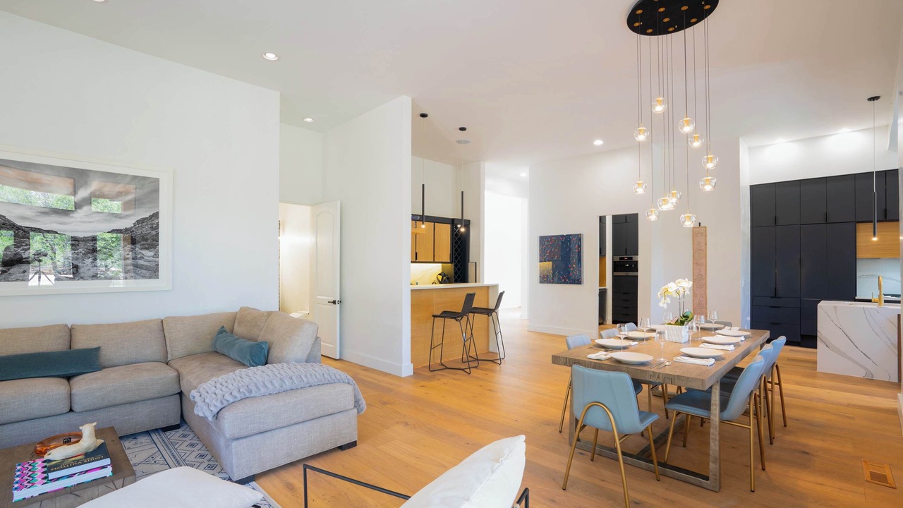 Photo of Livingroom in Northeast Santa Fe