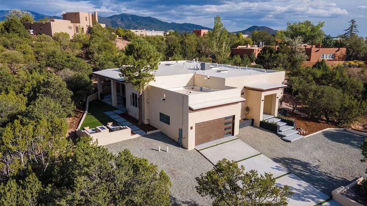 Photo of Outdoor in Northeast Santa Fe