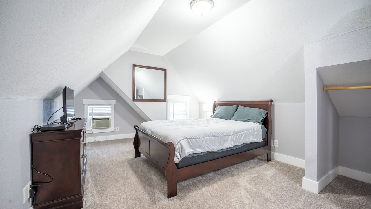Photo of Bedroom in Hilltop