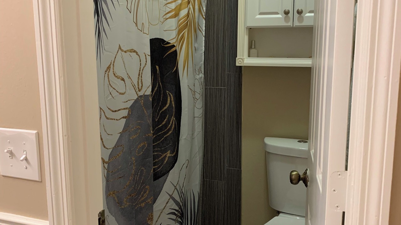 Photo of Bathroom in Dixie Belle