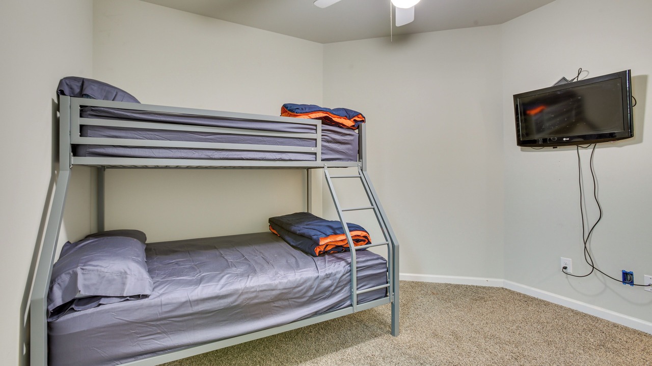 Photo of Bedroom in Highlands - Perkins