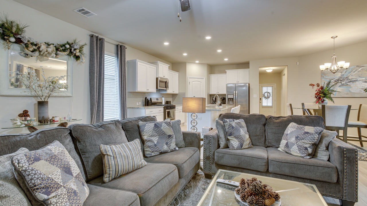 Photo of Livingroom in Highlands - Perkins