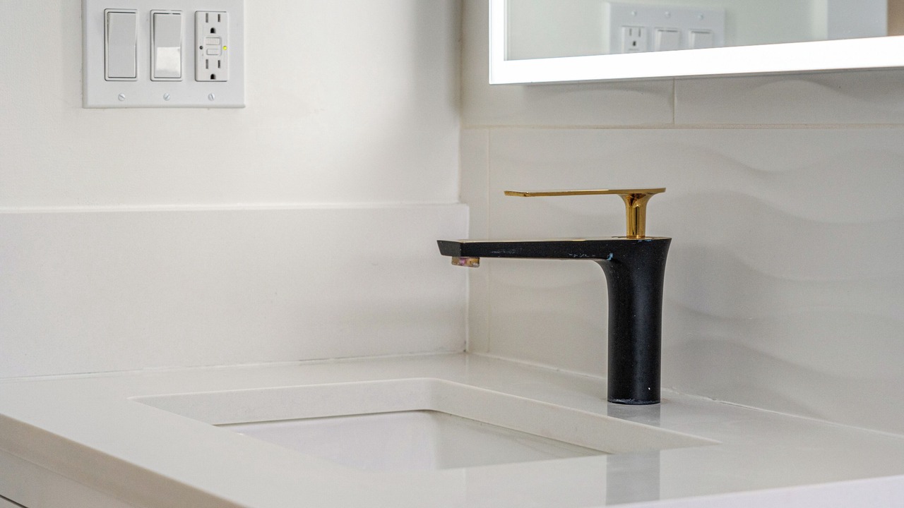 Photo of Bathroom in Haysboro
