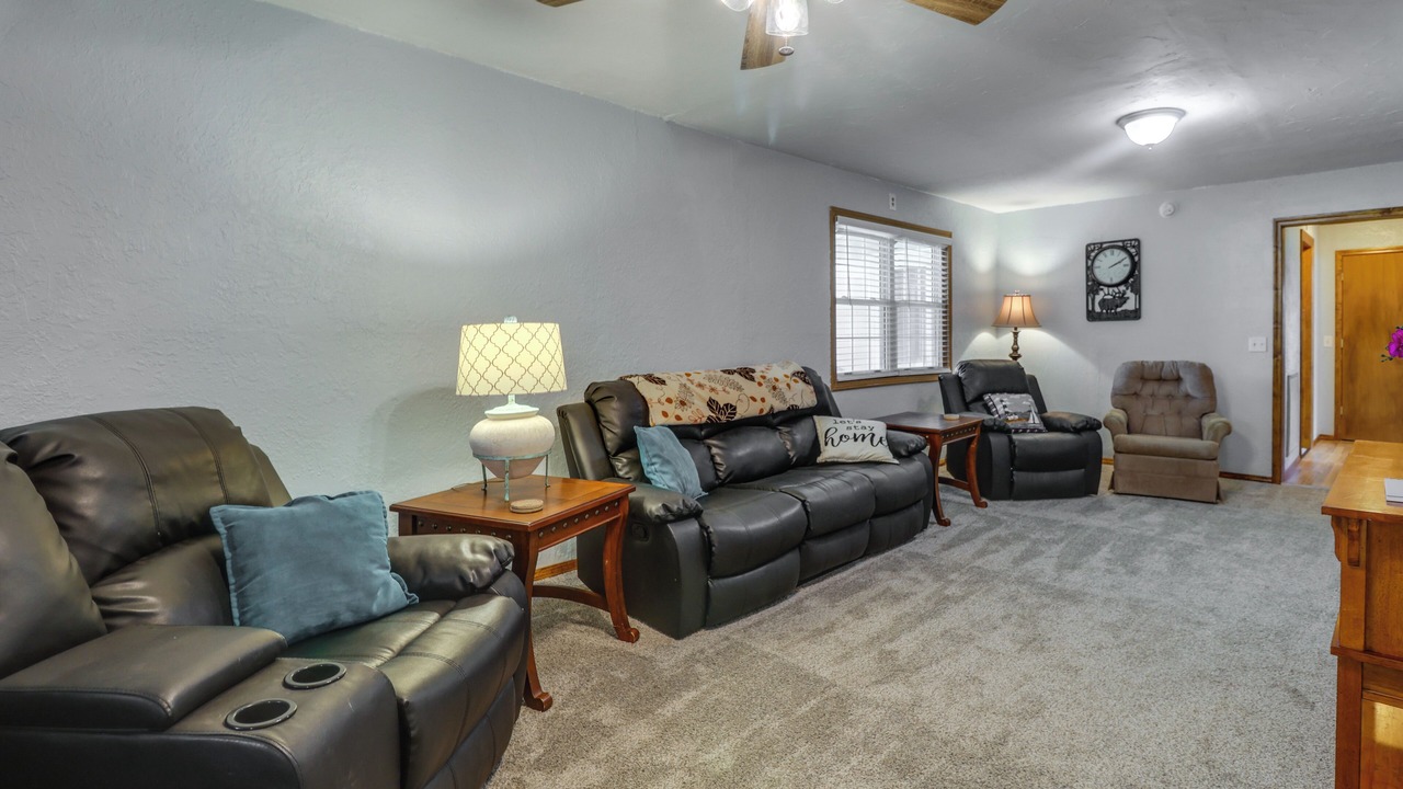 Photo of Bedroom in Newkirk